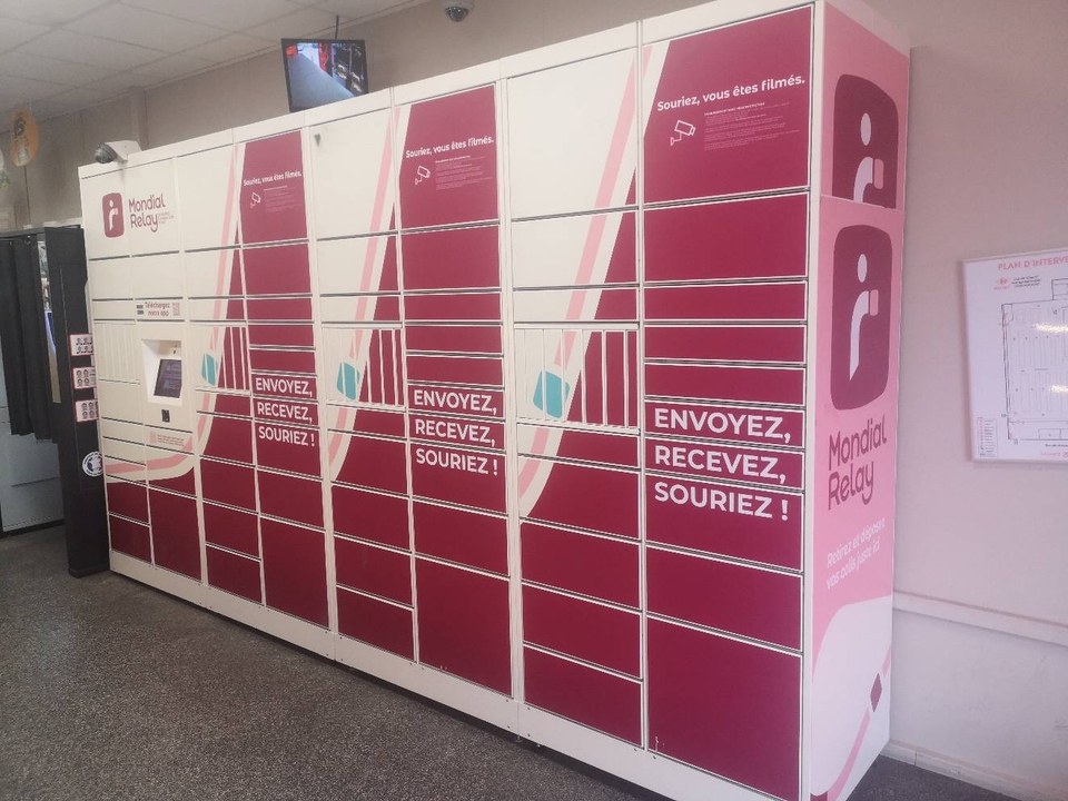 Locker Carrefour Market 13400 Aubagne, 135 Avenue Manouchian, 13400 Aubagne