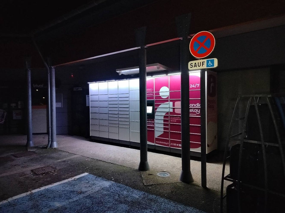 Locker 24/7 Vival Nant, Rue de la Fontaine d'Ollier, 12230 Nant