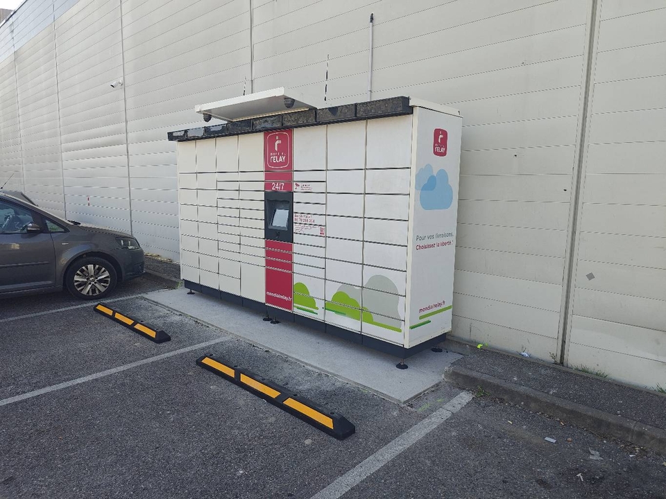 Locker Lidl, 60 60 Rue de Bourrelier, 69190 Saint-Fons