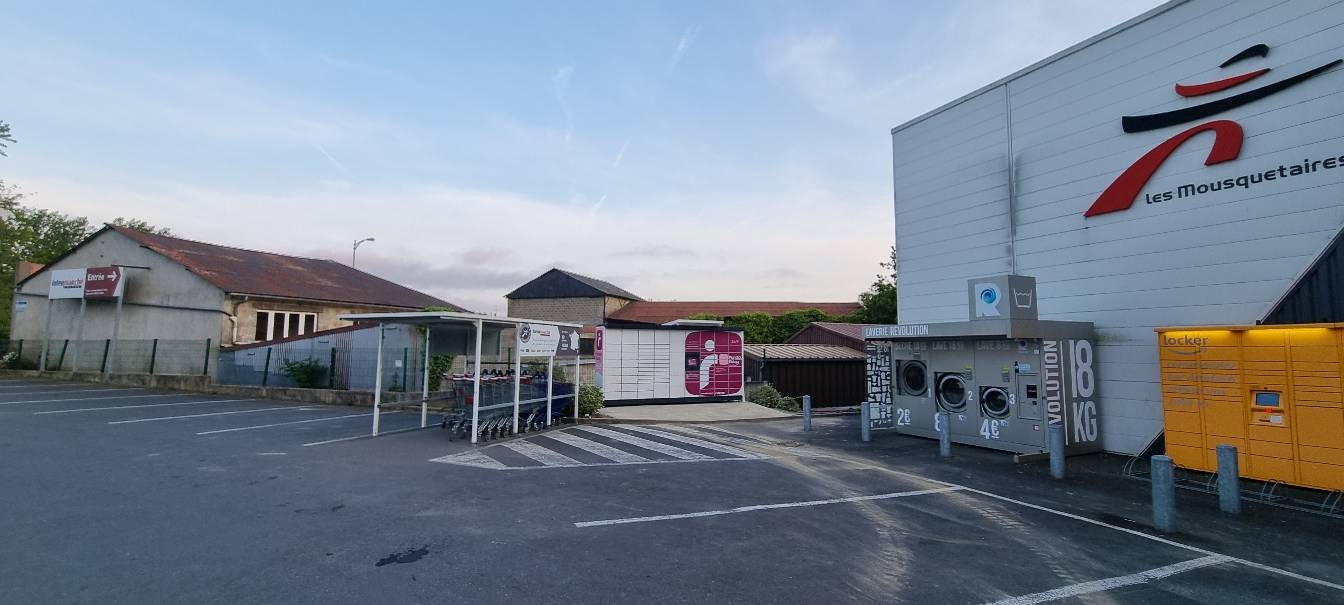 Locker 24/7 Intermarché 50410 Percy-En-Normandie, 24 Rue Jean le Couturier, 50410 Percy-en-Normandie