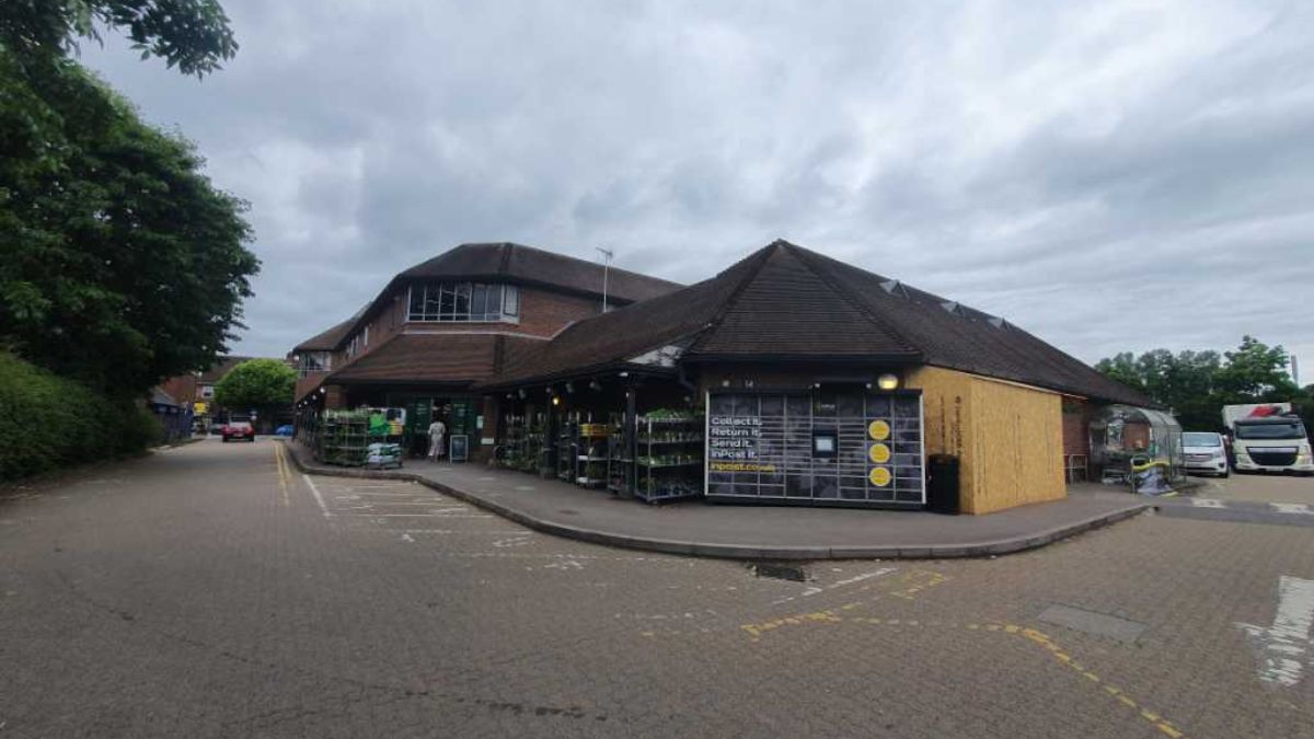 Zdjęcie paczkomatu od InPost: InPost UK00058856
