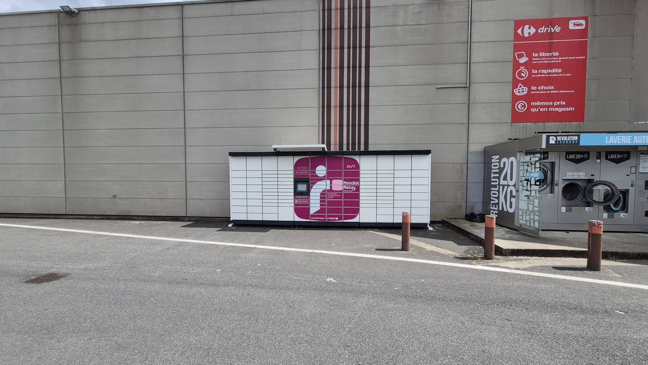 Locker 24/7 Carrefour Market, 26 14 Rue Carnot, 37130 Langeais
