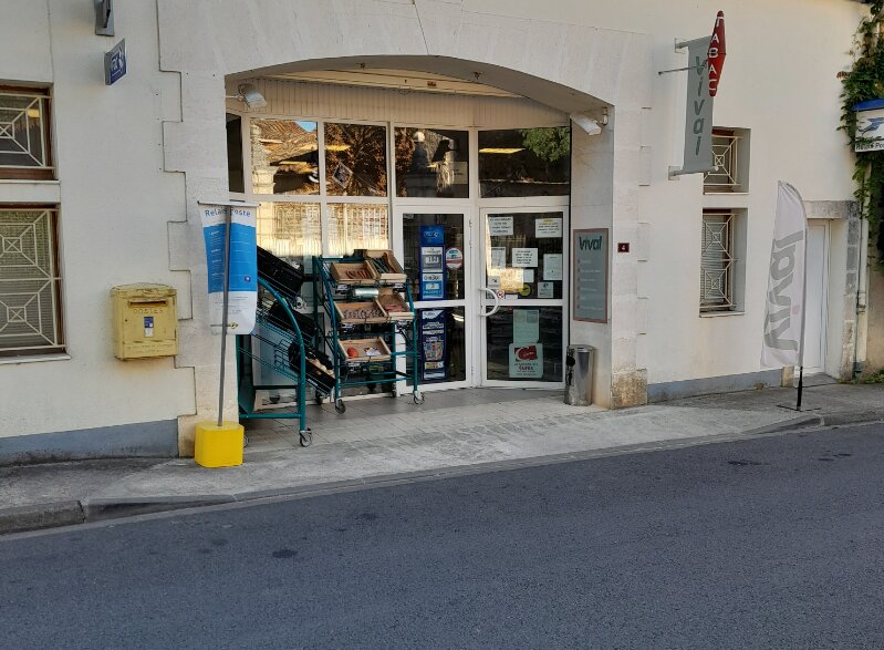 Vival Casino Charras, 4 Grand Rue, 16380 Charras