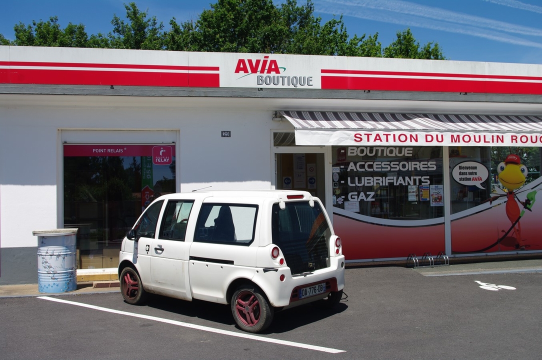 Station Avia du Moulin Rouge, 31 Rue du Moulin Rouge, 85310 La Chaize le Vicomte