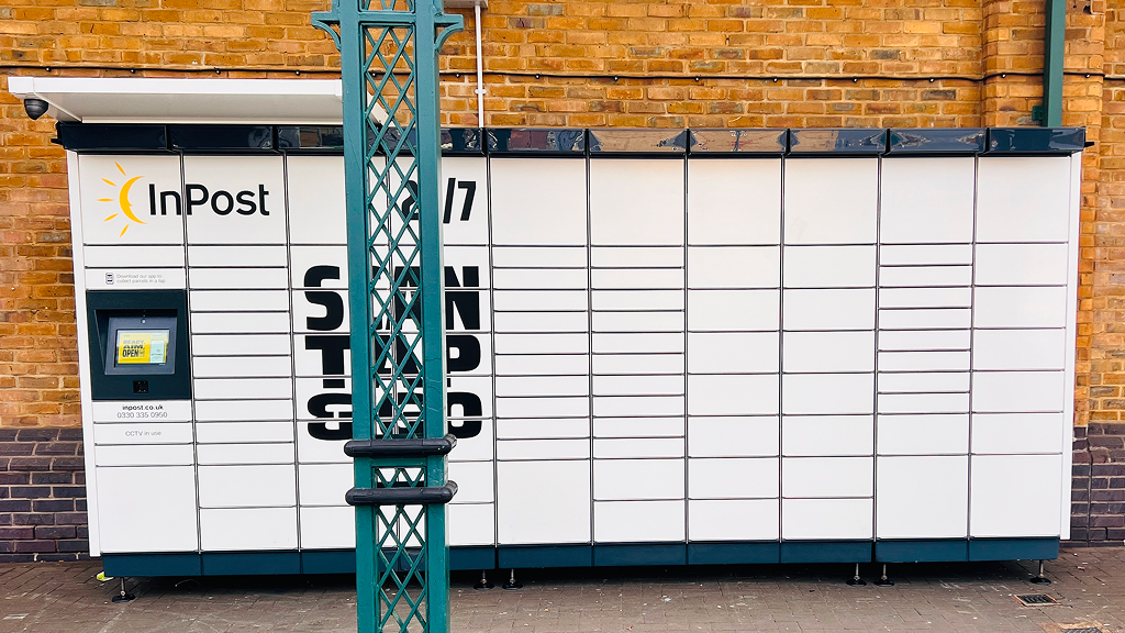 Zdjęcie paczkomatu od InPost: InPost UK00114775