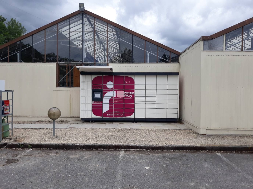 Locker 24/7 Gamm Vert Lourdes, Avenue Jean Moulin, 65100 Lourdes