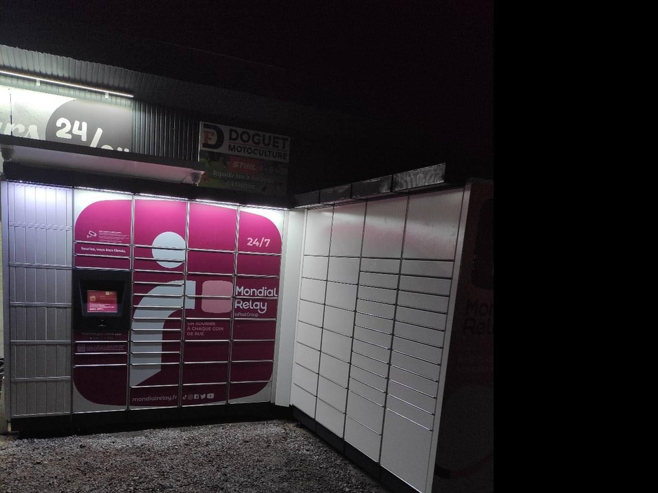 Locker 24/7 Les Distributeurs 50310 Saint-Floxel, 45 43 Rue Saint-Clair, 50310 Saint-Floxel