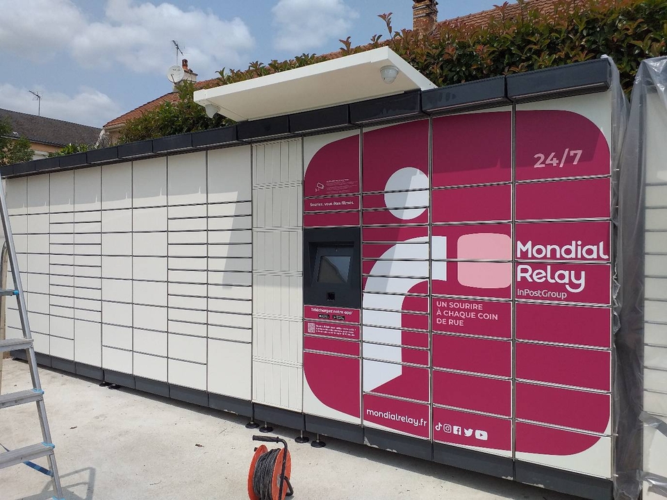 Locker 24/7 Carrefour Market Arnage le Mans, 168 168 Rue d'Arnage, 72100 Le Mans