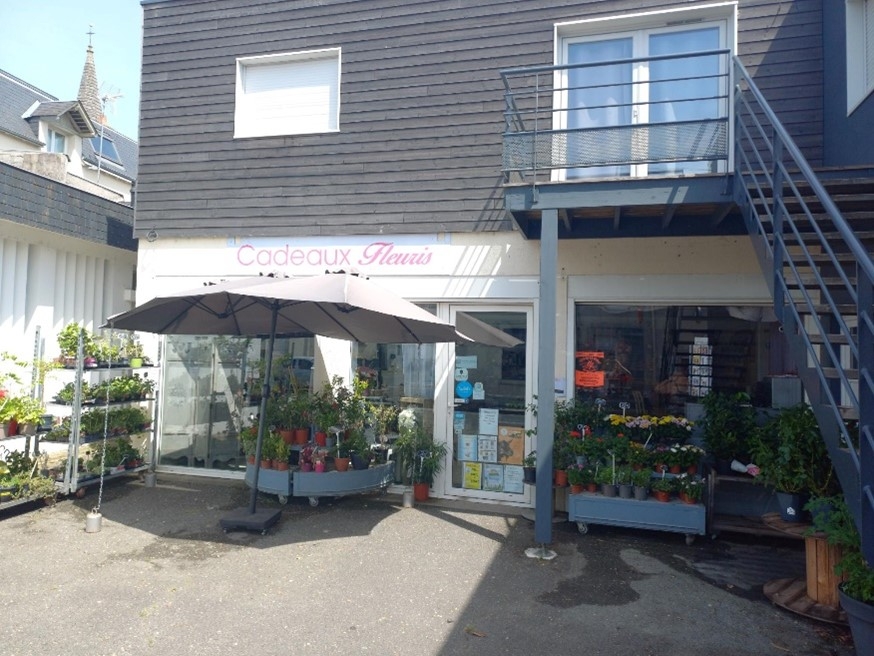 Cadeaux Fleuris, 4 Rue Pasteur, 41310 Saint-Amand-Longpré
