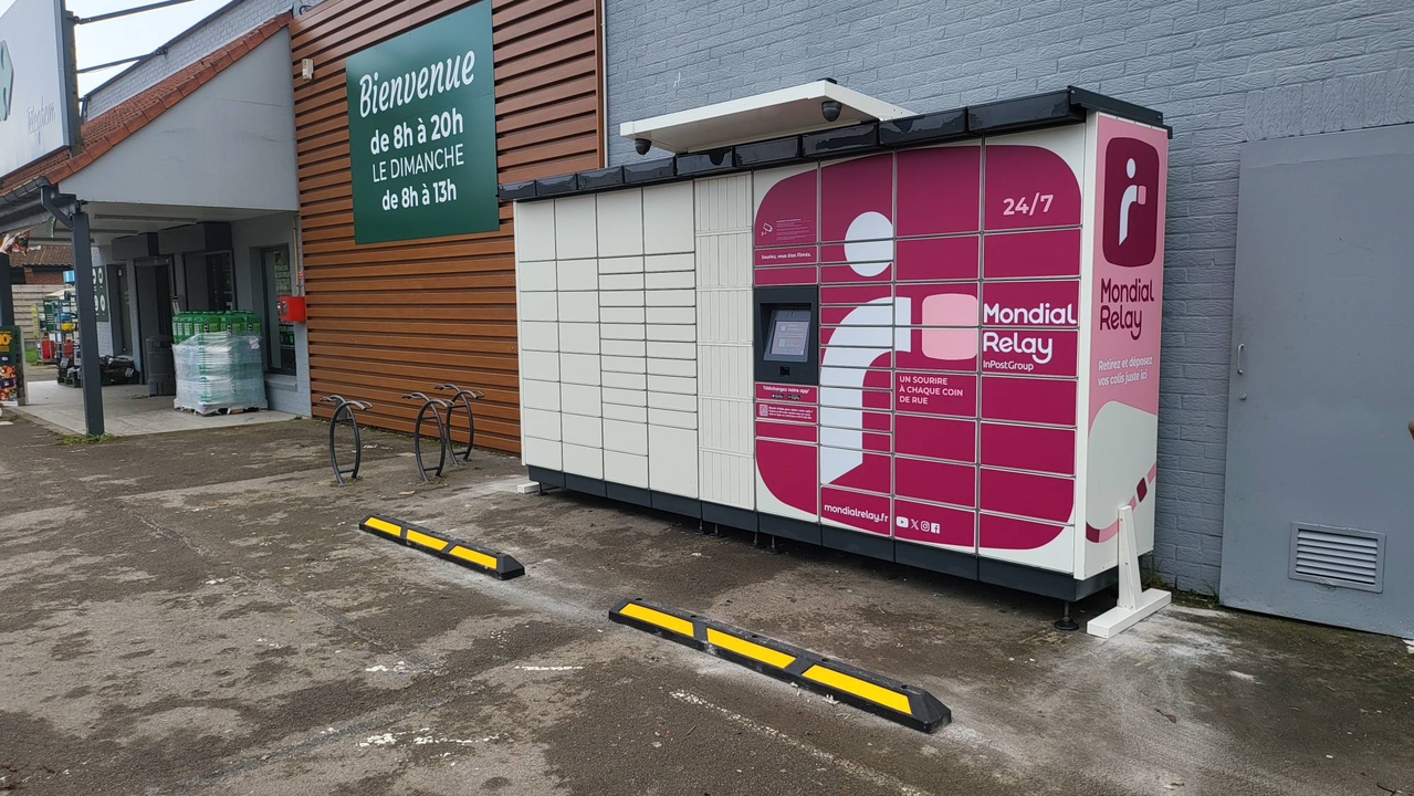 Locker 24/7 Carrefour Contact 59229 Téteghem, 22 22 Route du Chapeau Rouge, 59229 Téteghem-Coudekerque-Village