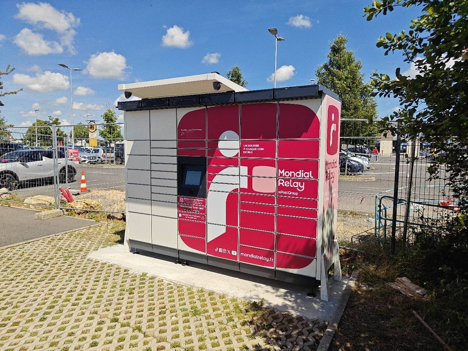 Locker 24/7 EAT Salad, 199 199 Avenue du 8 Mai 1945, 86000 Poitiers