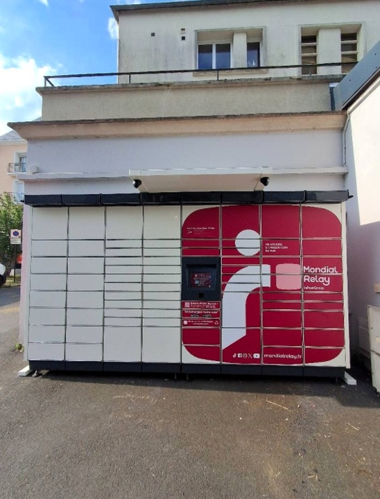 Locker 24/7 Carrefour Express, Place du Champ de Mars, 50000 Saint-Lô