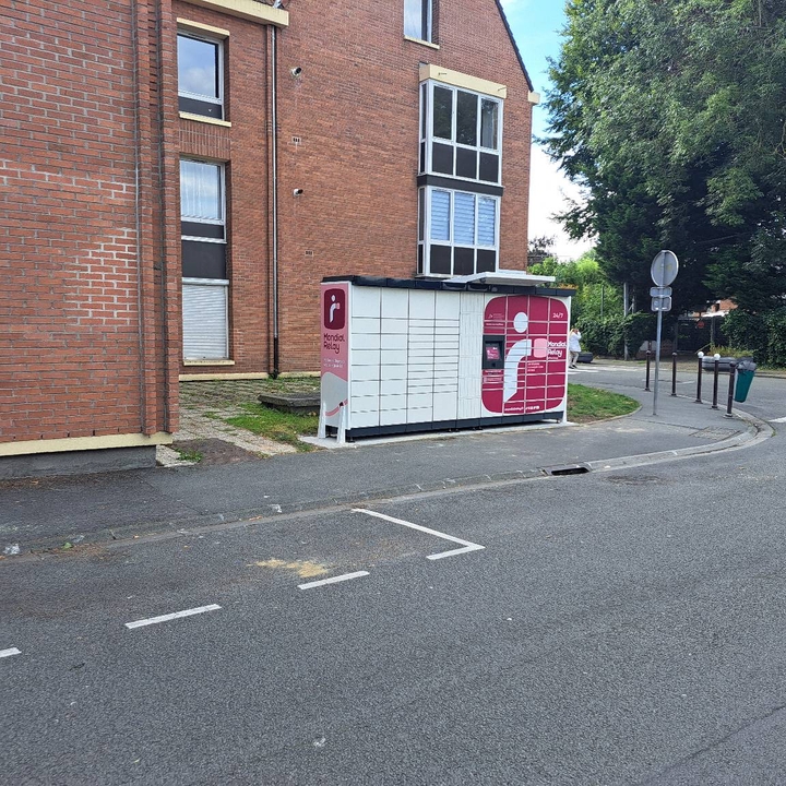 Locker 24/7 Résidence rue Courtrai 59390 Lys-Lez-Lannoy, 1 1 Rue de Courtrai, 59390 Lys-lez-Lannoy
