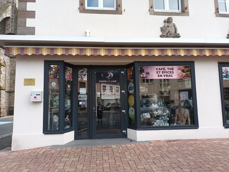 Pierre de Lune, 48 Rue Georges Clemenceau, 57430 Sarralbe