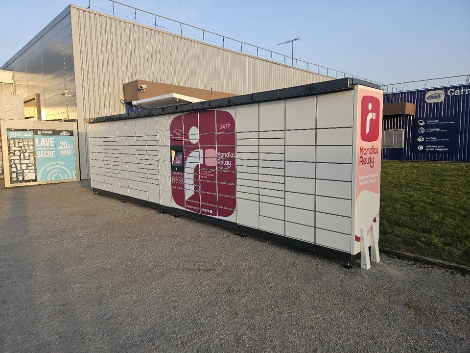 Locker 24/7 Carrefour Market 14500 Vire-Normandie, 19 Vire la Douitée, 14500 Vire-Normandie