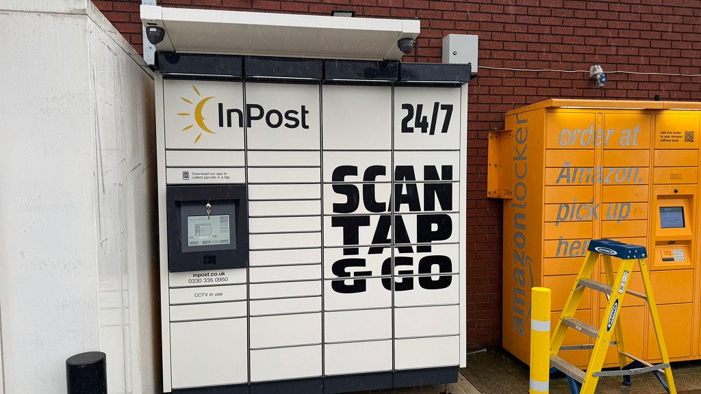 Фото поштомата від InPost: InPost UK00176218