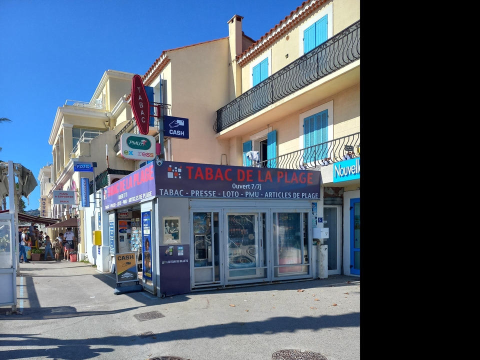 Le Tabac de la Plage 13600, 5 Allée Lumière, 13600 La Ciotat