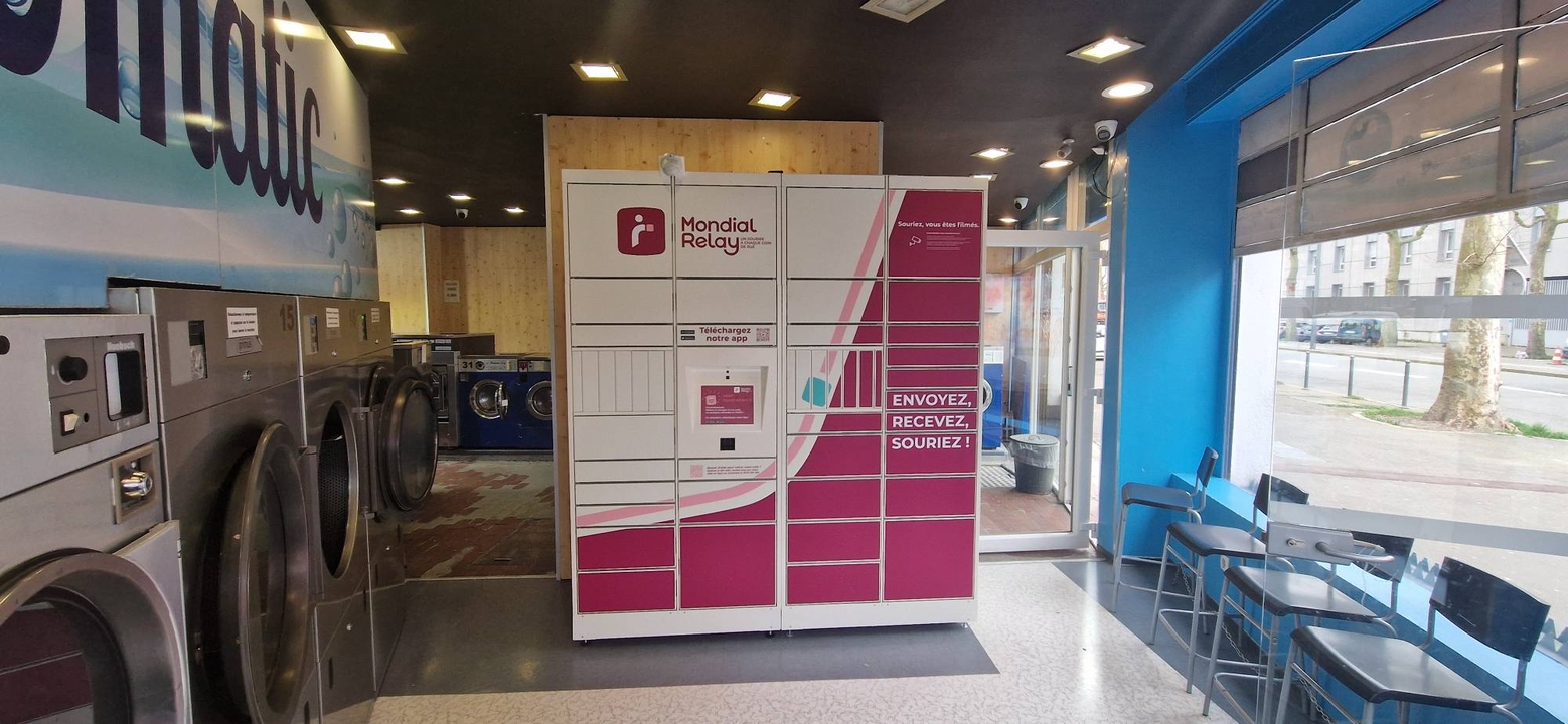 Locker Lavomatic Place Dorez 59000 Lille, 9 9 Place Barthélémy Dorez, 59000 Lille