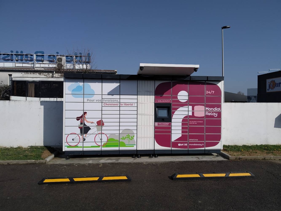 Locker 24/7 Pro Lavage Quetign, 15 15 Rue du Commerce, 21800 Quetigny