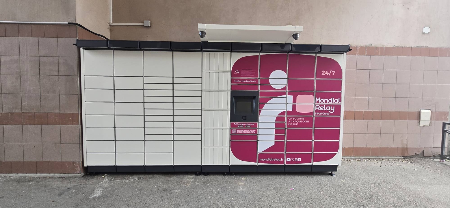 Locker 24/7 Res Allee des Frenes 38100 Grenoble, 12 12 Galerie des Baladins, 38100 Grenoble