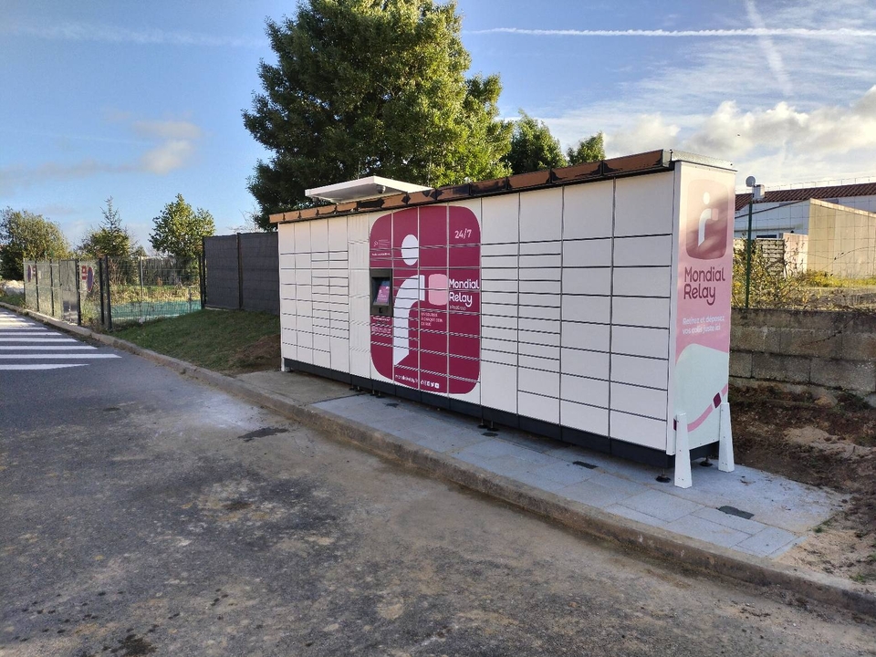 Locker 24/7 Super U Talmont St Hilaire, 86 88 Avenue des Sables, 85440 Talmont-Saint-Hilaire