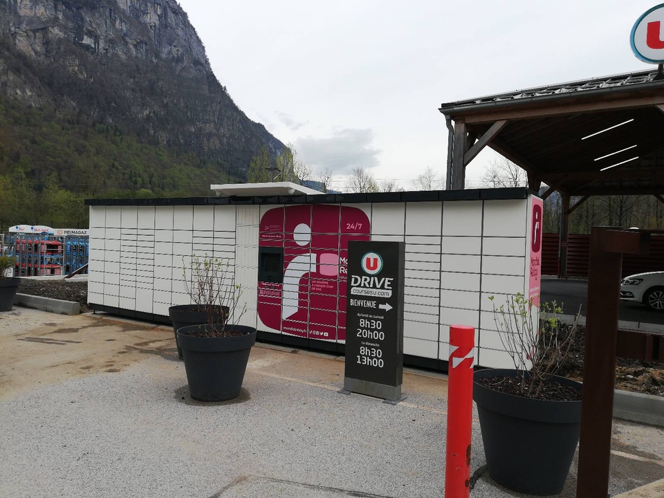 Locker 24/7 Super U Magland, 180 180 Allée des Noyere, 74300 Magland