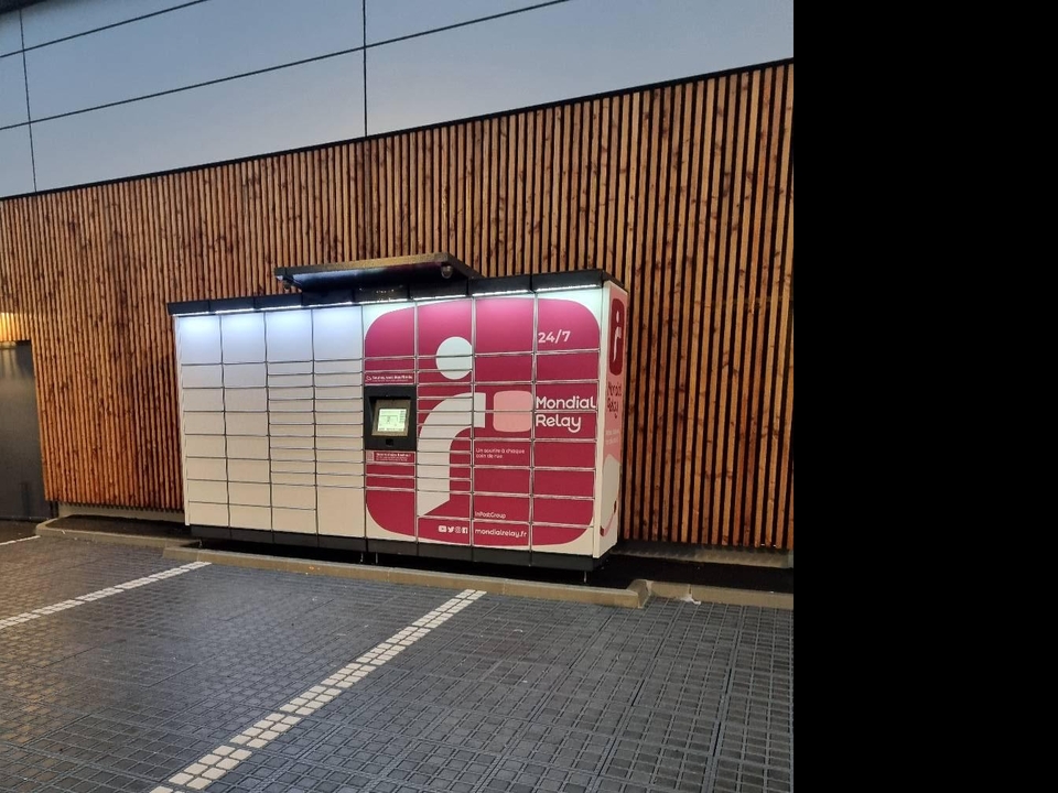 Locker 24/7 Lidl Saint-Amand, 29 29 Route de Saint-Lô, 50160 Saint-Amand-Villages