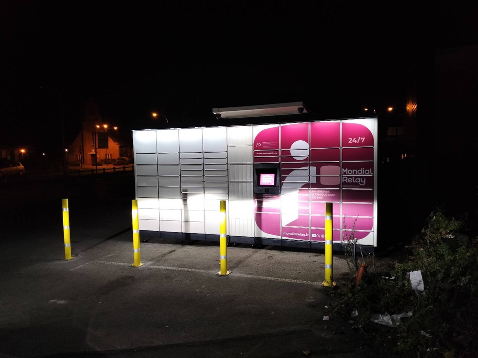 Locker 24/7 Carrefour Contact Av Wallyn 59123 Bray-Dunes, 528-582 Avenue de la Liberté, 59123 Bray-Dunes