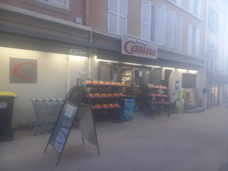 Petit Casino Vival, 67 Grande Rue, 38340 Voreppe