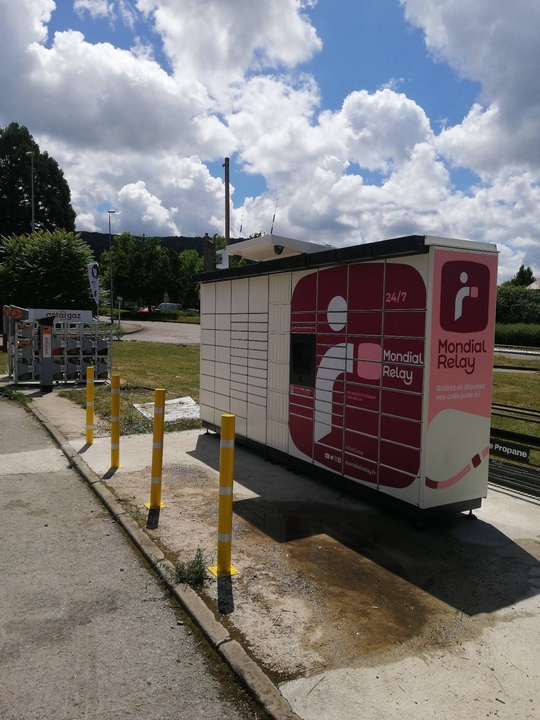 Locker 24/7 Intermarche Cassin, 8 8 Place René Cassin, 25000 Besançon