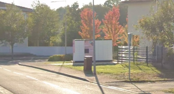 Locker 24/7 2 Av Republique Pavie, 2 2 Avenue de la République, 32550 Pavie