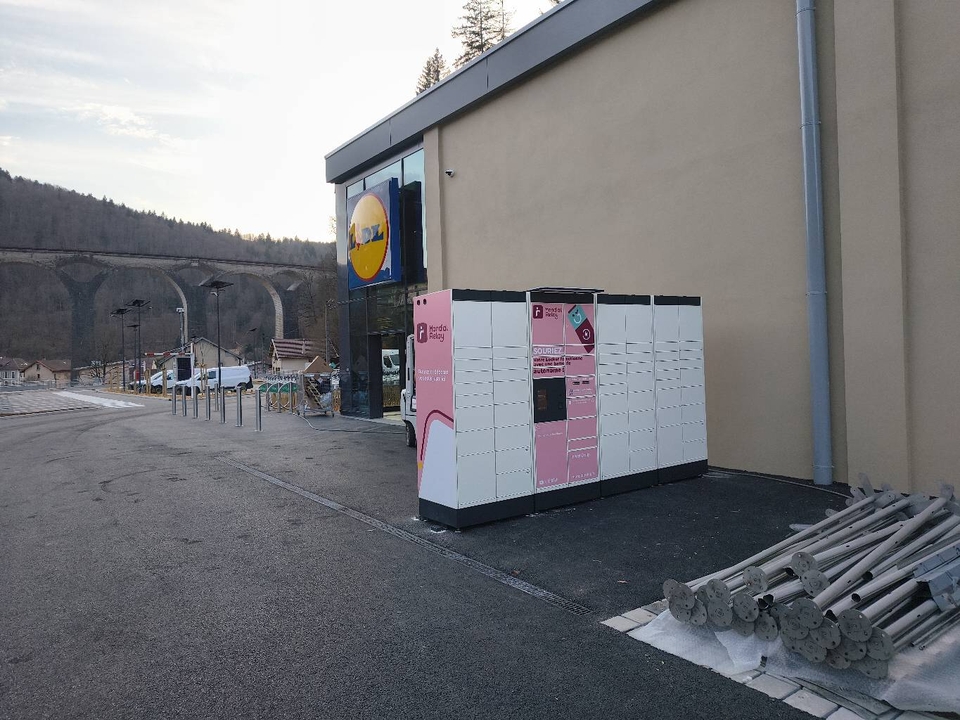 Locker 24/7 Lidl, 12 12 Rue Voltaire, 39400 Hauts de Bienne