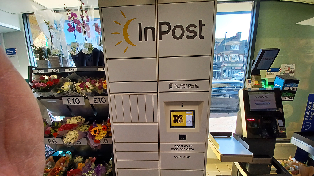 InPost's photo of the locker: InPost UK00192993