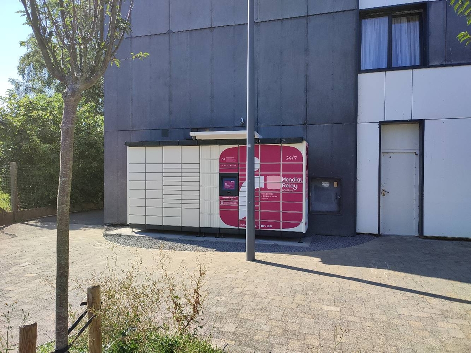 Locker 24/7 Résidence Saules 59650 Villeneuve-D'Ascq, 14 14 Rue des Saules, 59650 Villeneuve-d'Ascq