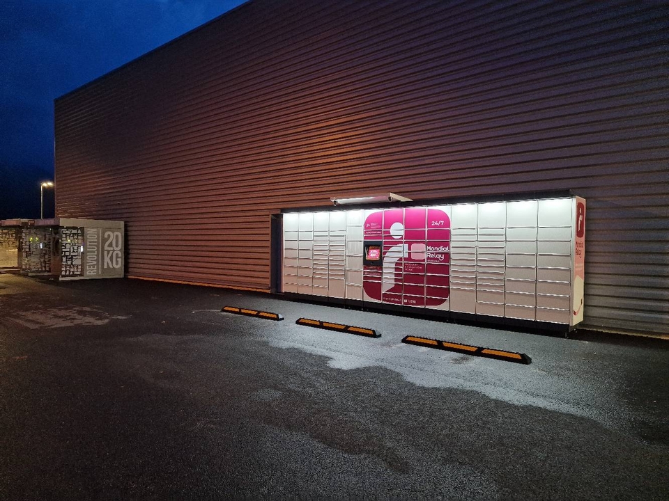 Locker 24/7 Intermarche 73130 Ste Marie de Cuines, Route des Grands Prés, 73130 Sainte-Marie-de-Cuines