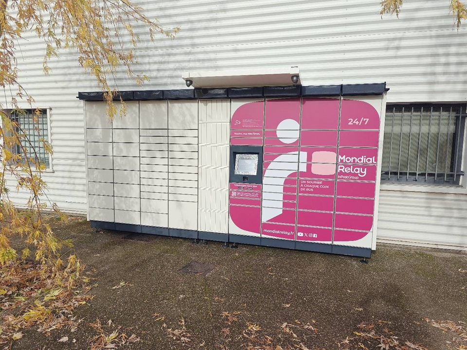 Locker 24/7 Bricomarche 42800 Rive de Gier, 20 20 Avenue Charles de Gaulle, 42800 Rive-de-Gier