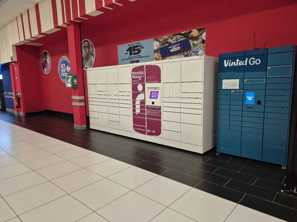 Locker Carrefour Hyper Laloubere, Rte de Bagnères, 65310 Laloubère