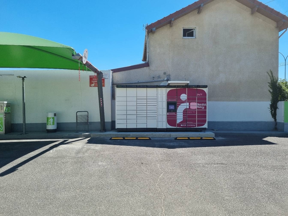 Locker 24/7 Xtreme Carwash, 12 12 Route nationale, 91800 Brunoy
