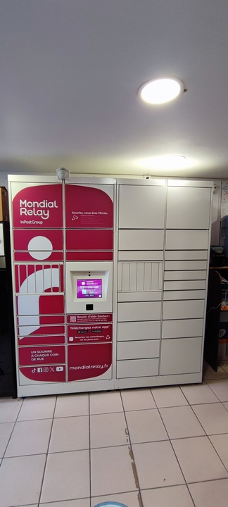 Locker Multiservices Western, 3 3 Place du Président Robert Lakota, 91270 Vigneux-sur-Seine