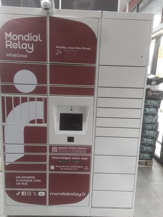 Locker Coccinelle Express, 40 40 Avenue Rouget de Lisle, 94400 Vitry-sur-Seine
