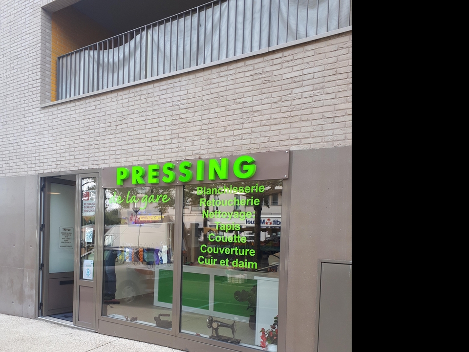 Pressing de la Gare/retoucherie, 9 Place de la Liberté, 95470 Fosses
