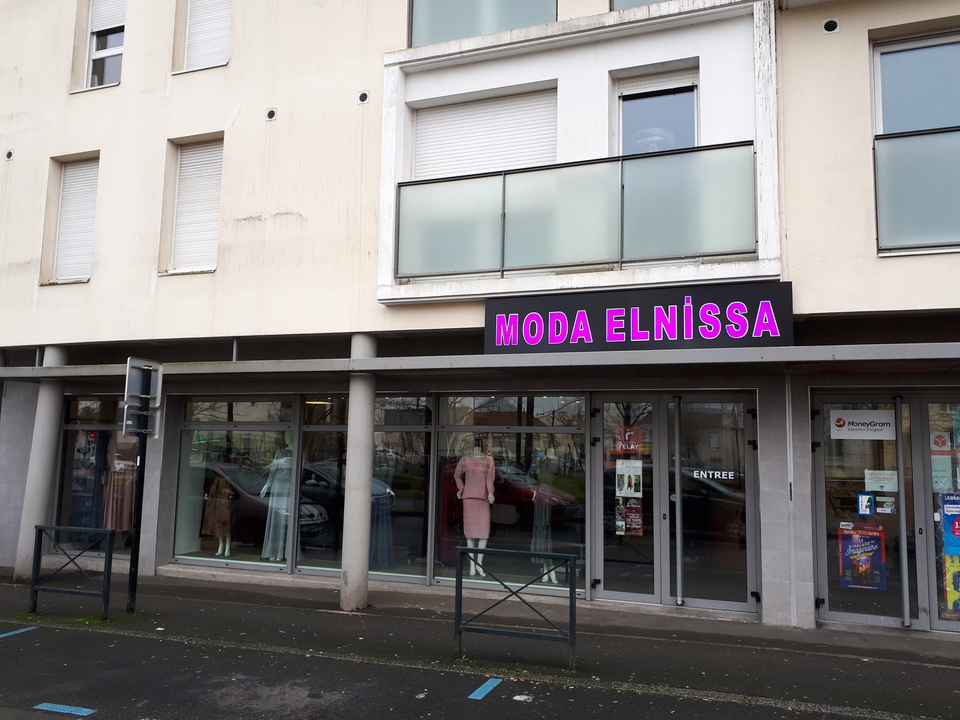 Moda Elnissa, 1 Place de la Croix Bonneau, 44100 Nantes