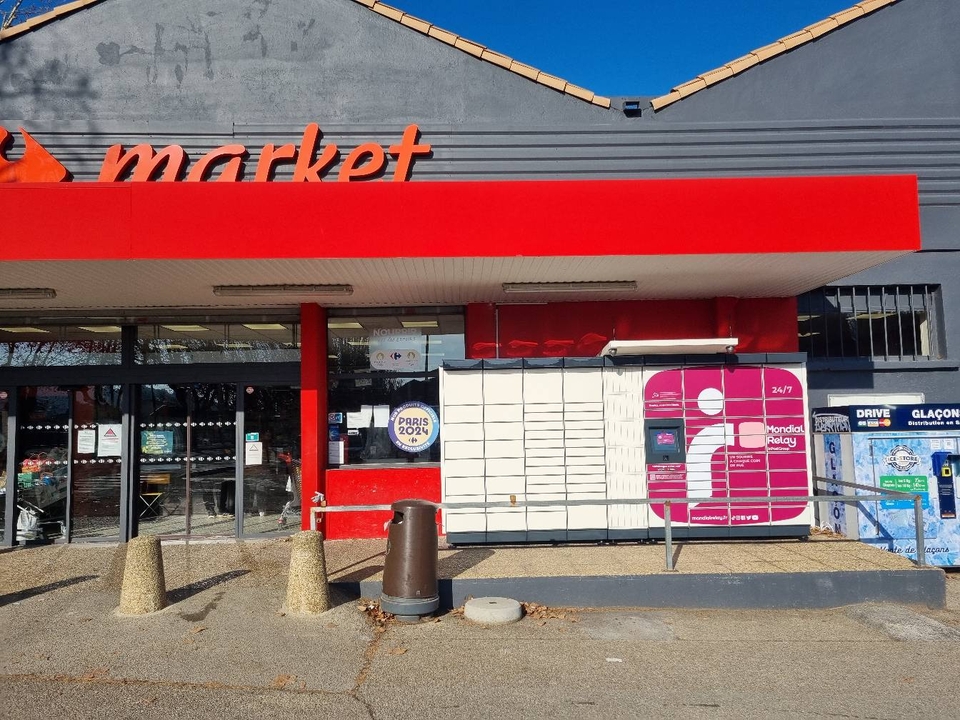 Locker 24/7 Carrefour Market Générac, 4 4 Avenue Yves Bessodes, 30510 Générac