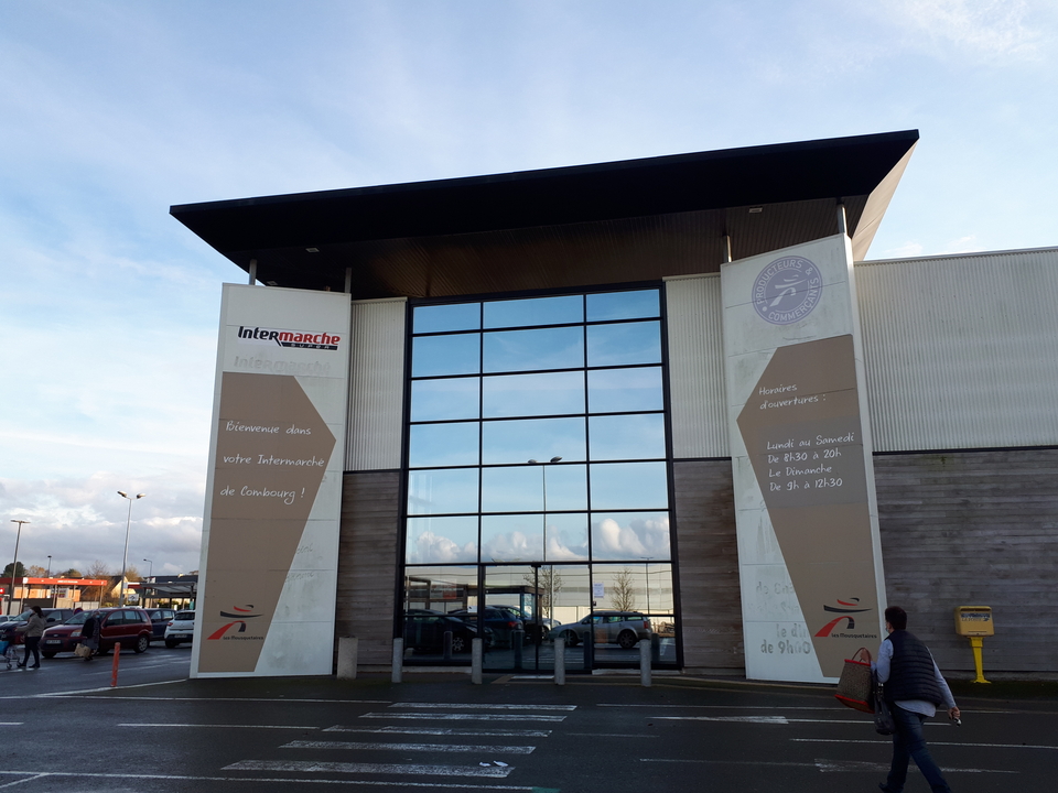 Intermarche, Rue du Moulin Madame, 35270 Combourg