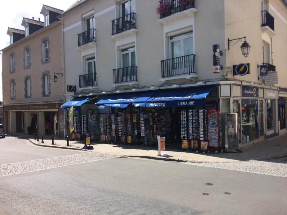Maison de la Presse, 40 Rue du Port, 35260 Cancale