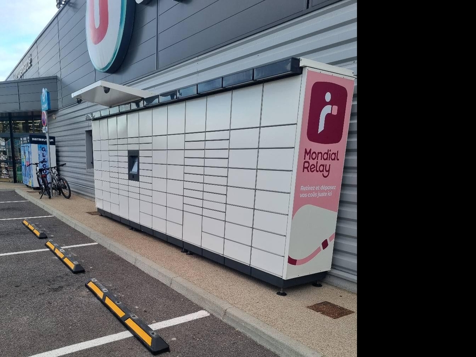 Locker 24/7 Carrefour Market Loctudy, 45 45 Rue du Gén de Gaulle, 29750 Loctudy