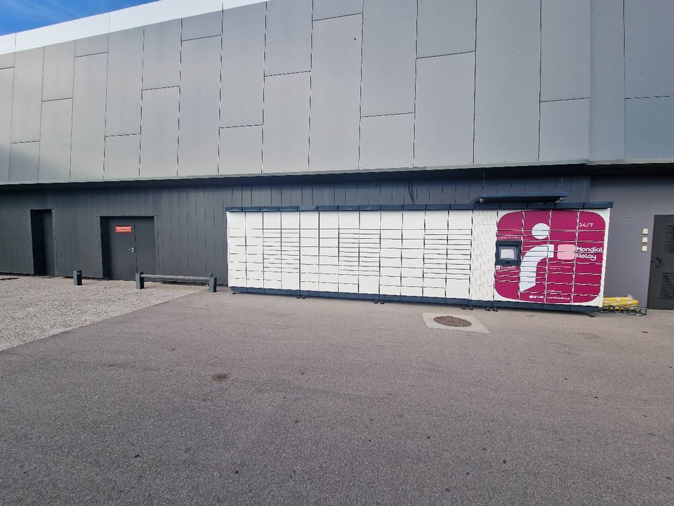 Locker 24/7 CC Avant Cap, Avenue du Plan de Campagne, 13480 Cabriès