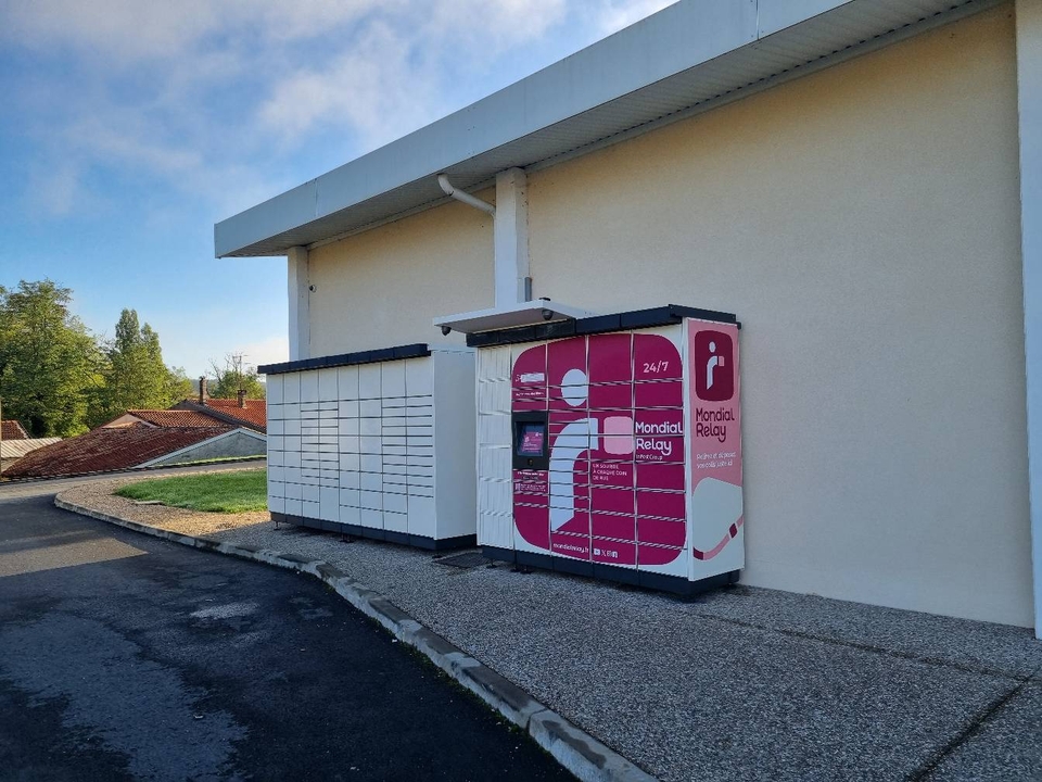 Locker 24/7 Carrefour Casseneuil, 8 Avenue Saint-Jean, 47440 Casseneuil