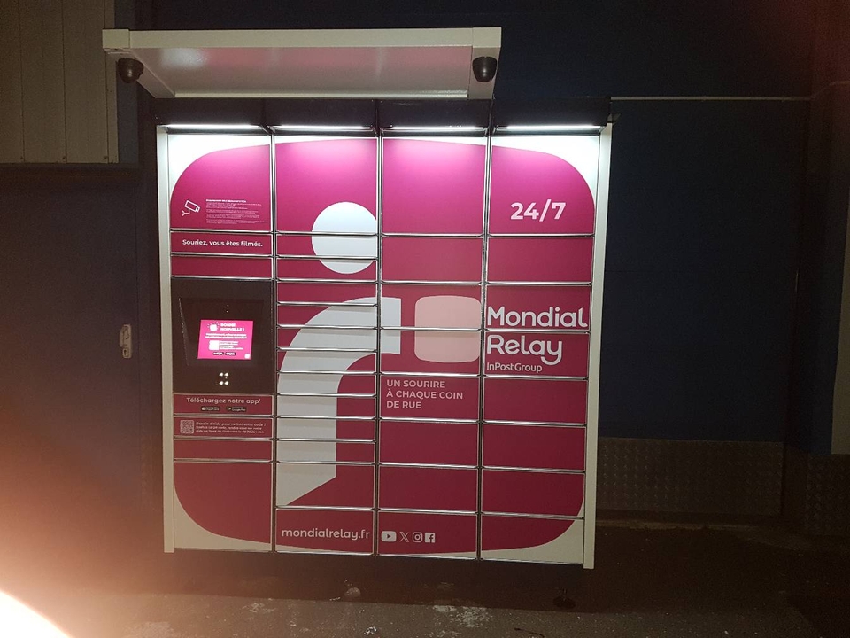 Locker 24/7 L'arène Crossfit Senart 77550 Moissy-Cramayel, 320 320 Avenue Blaise Pascal, 77550 Moissy-Cramayel