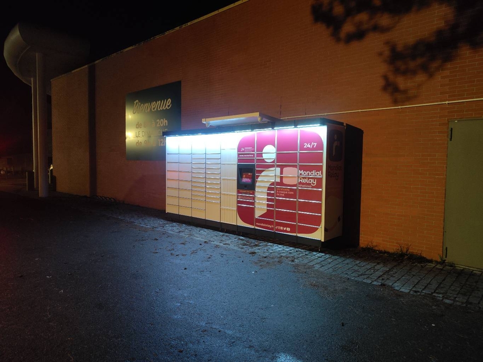Locker 24/7 Carrefour Contact 56650 Inzinzac-Lochrist, 21 Rue Emile Zola, 56650 Inzinzac-Lochrist